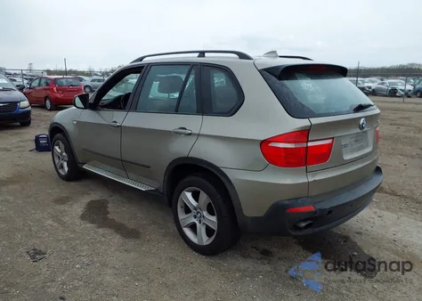2009 BMW X5 xDrive30I z USA, uszkodzony, nr VIN 5UXFE43529L275776